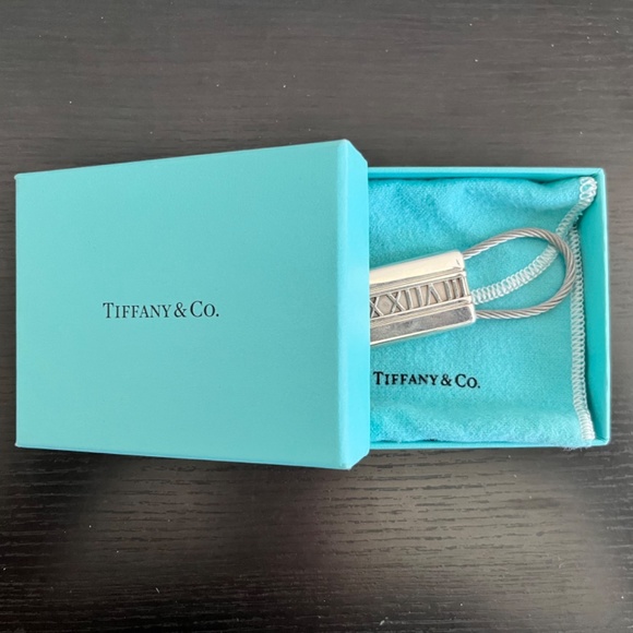 New Tiffany Co. Atlas 2004 Sterling Silver .925 Cable Key Chain Ring Fob - Picture 2 of 9
